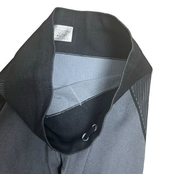 Athleta‎ Womens Size Small Gray Black Flurry Base Layer Tight Leggings - Picture 5 of 8